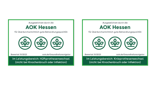 Die Grafik zeigt die beiden Auszeichnungen der AOK: Je drei Bäumchen (Höchstzahl) für Hüftprothesen- und Knieprothesenwechsel.